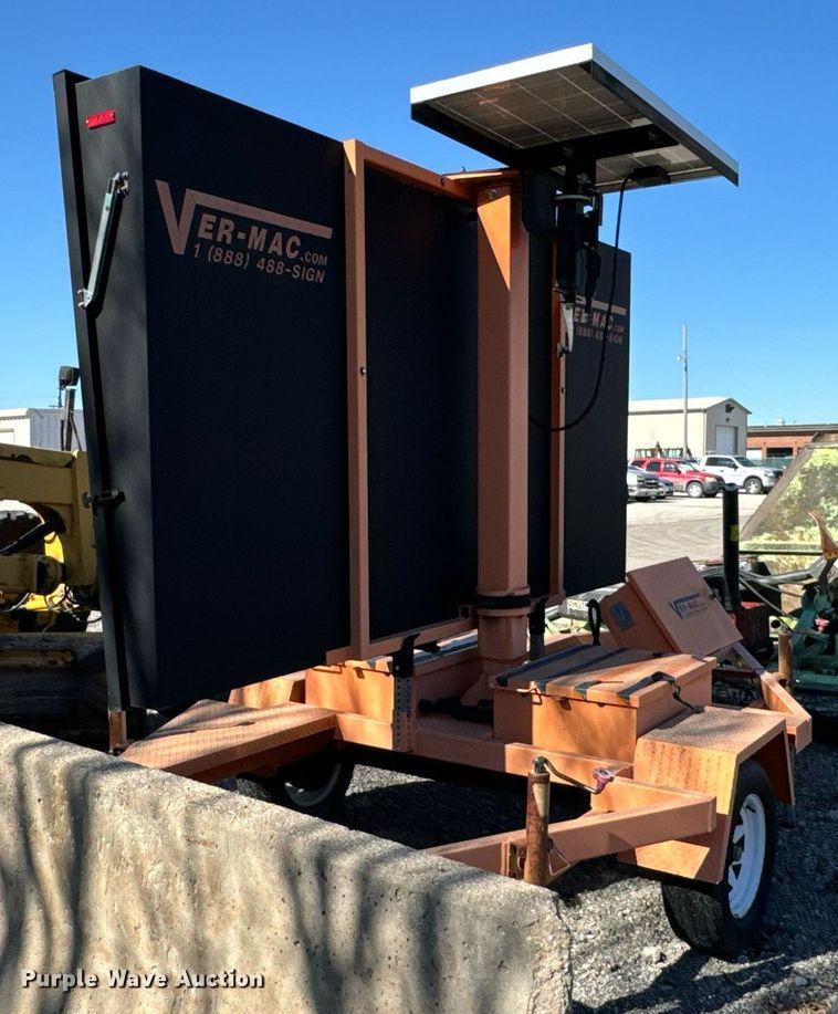 image for item OJ9531 2007 Ver-Mac 1210 message board trailer