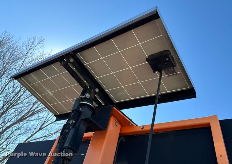 image for item OJ9531 2007 Ver-Mac 1210 message board trailer