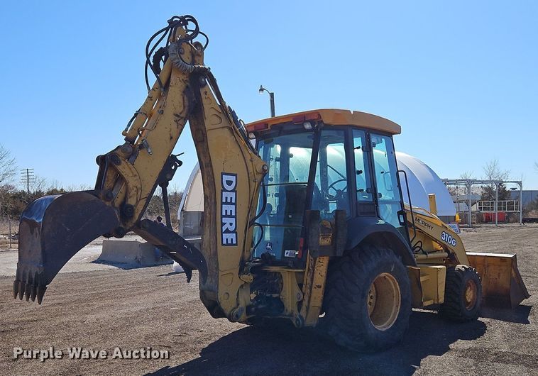 image for item OJ9540 2003 John Deere 310G backhoe