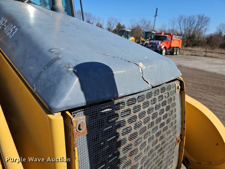 image for item OJ9540 2003 John Deere 310G backhoe