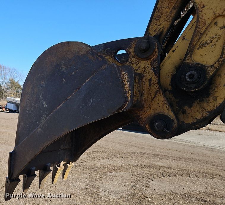 image for item OJ9540 2003 John Deere 310G backhoe