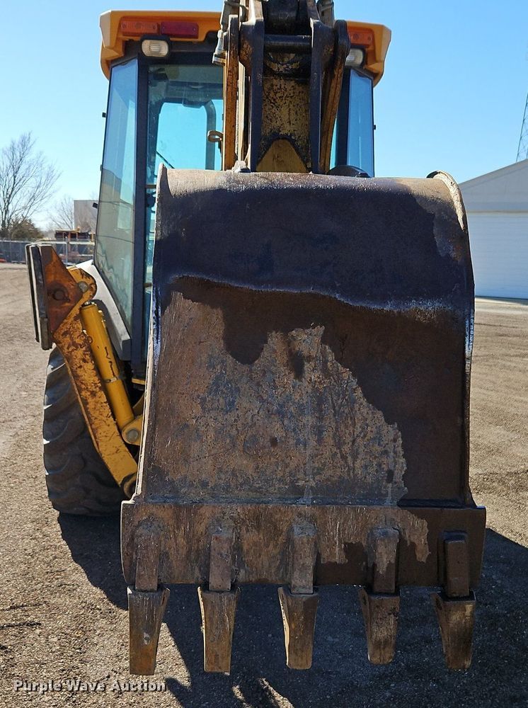 image for item OJ9540 2003 John Deere 310G backhoe