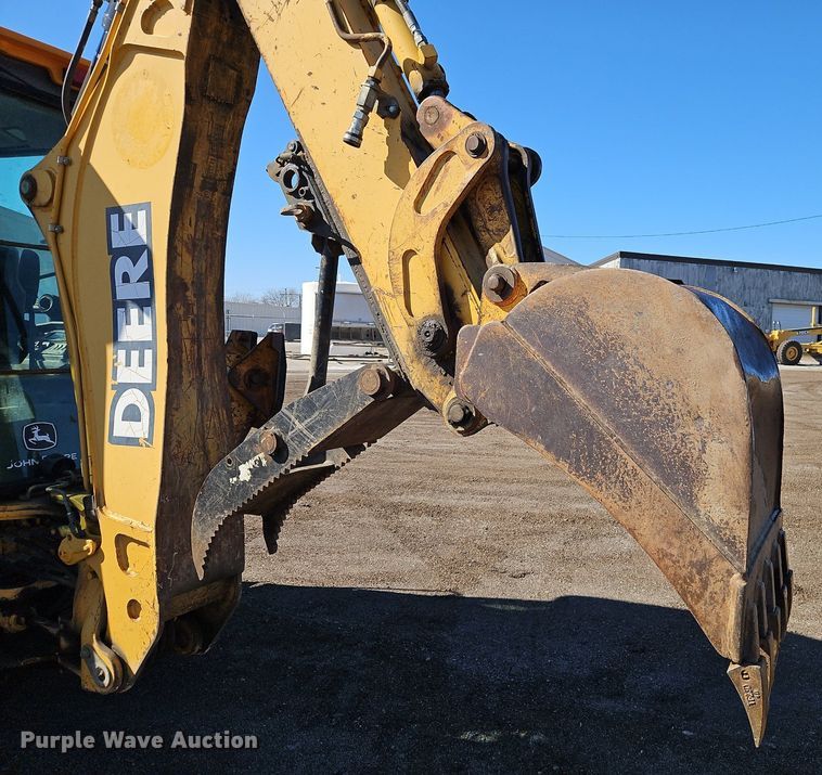 image for item OJ9540 2003 John Deere 310G backhoe