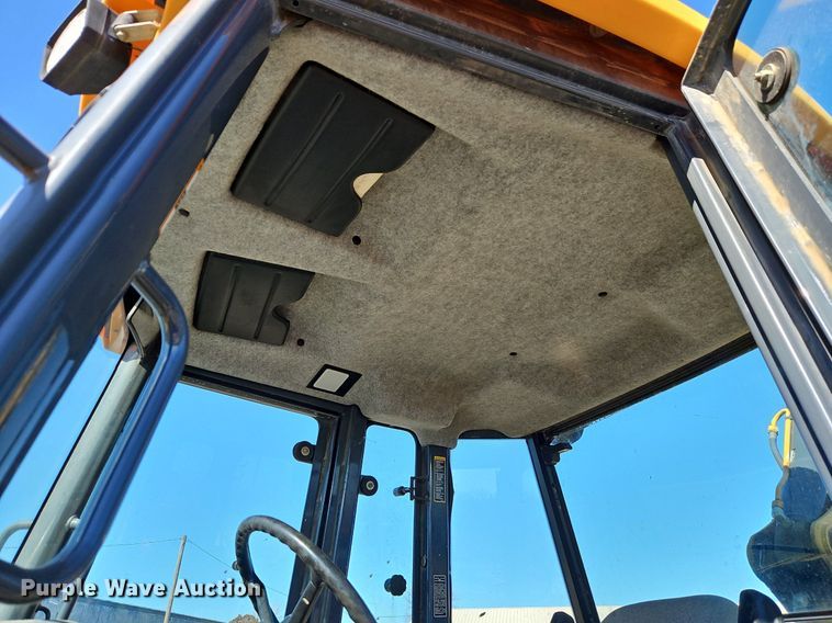 image for item OJ9540 2003 John Deere 310G backhoe