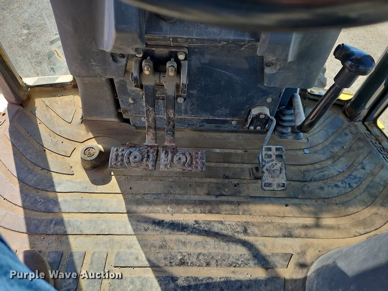 image for item OJ9540 2003 John Deere 310G backhoe