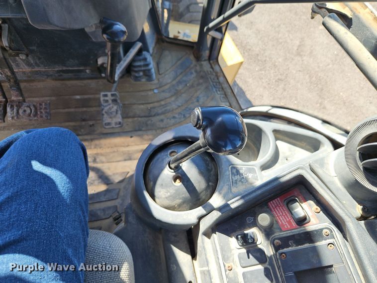 image for item OJ9540 2003 John Deere 310G backhoe