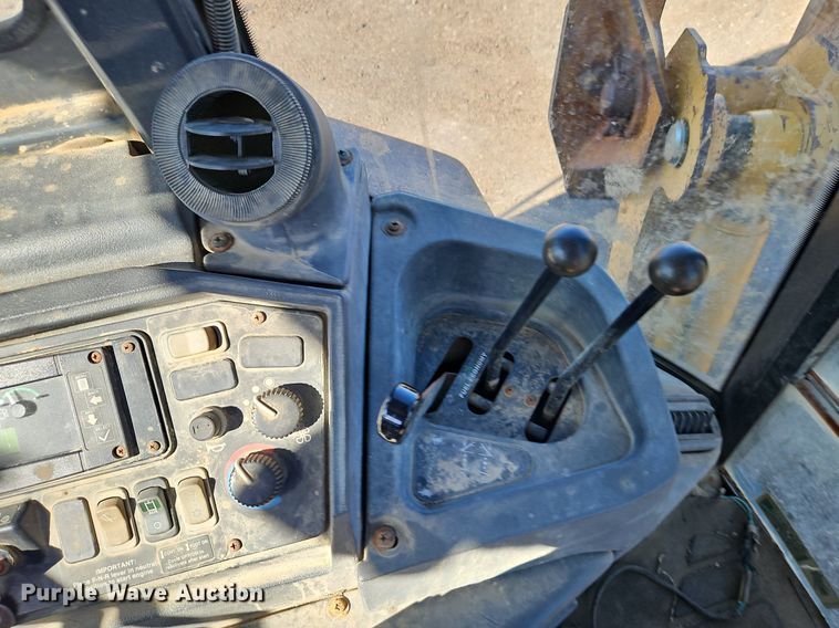 image for item OJ9540 2003 John Deere 310G backhoe