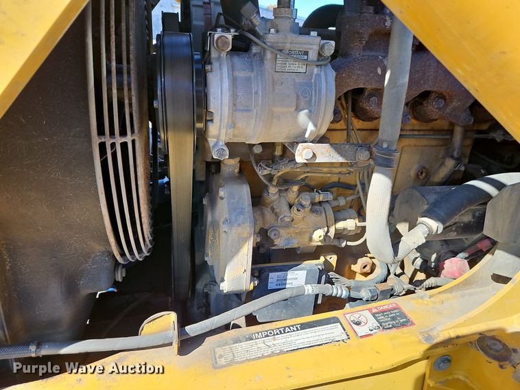 image for item OJ9540 2003 John Deere 310G backhoe