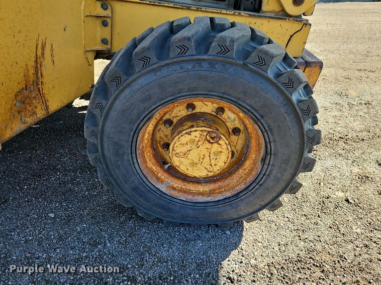 image for item OJ9540 2003 John Deere 310G backhoe