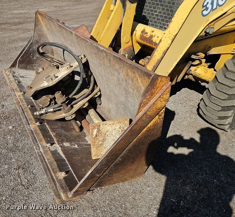 image for item OJ9540 2003 John Deere 310G backhoe