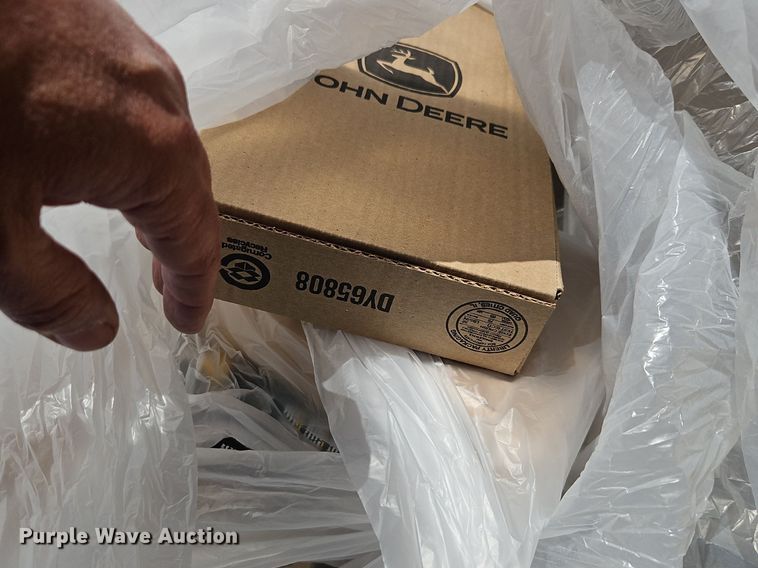 image for item OJ9540 2003 John Deere 310G backhoe