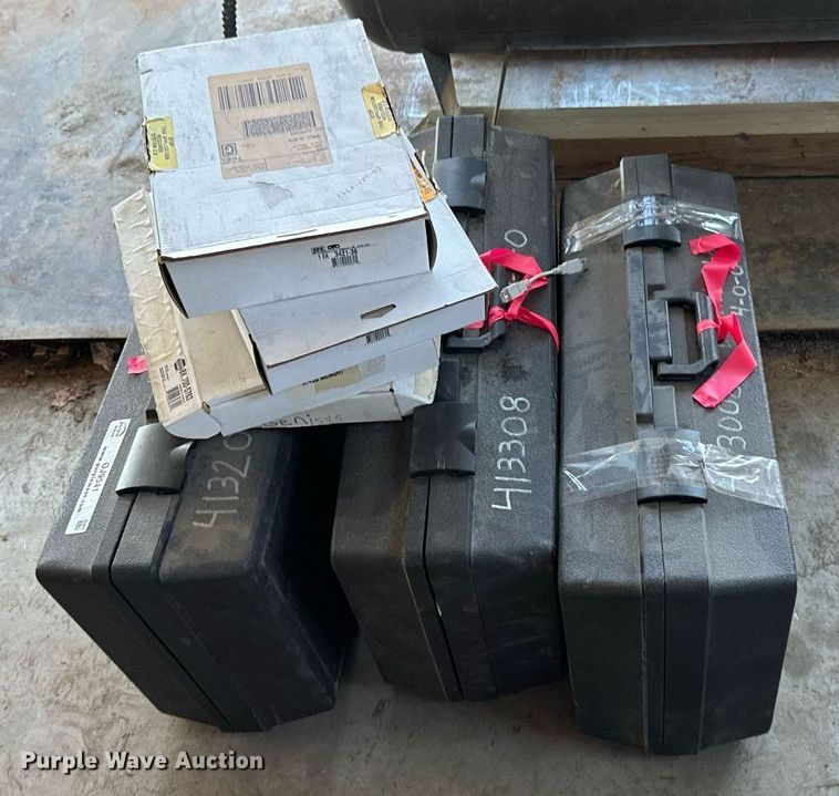 image for item OJ9541 (3) Genisys SPX OTC-3669 diagnostic scanners