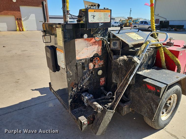 image for item OJ9557 2009 Cimline 110DH melter applicator