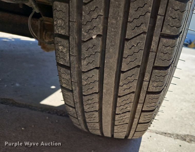 image for item OJ9557 2009 Cimline 110DH melter applicator