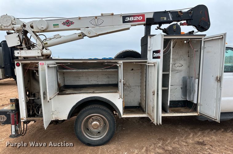 image for item DG4266 2011 Ford  F450 Super Duty utility / service truck