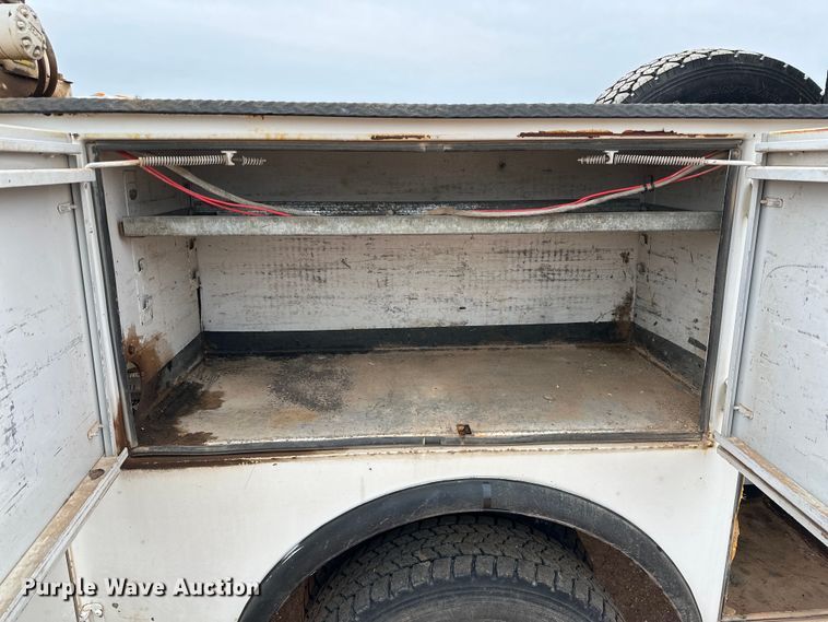 image for item DG4266 2011 Ford  F450 Super Duty utility / service truck