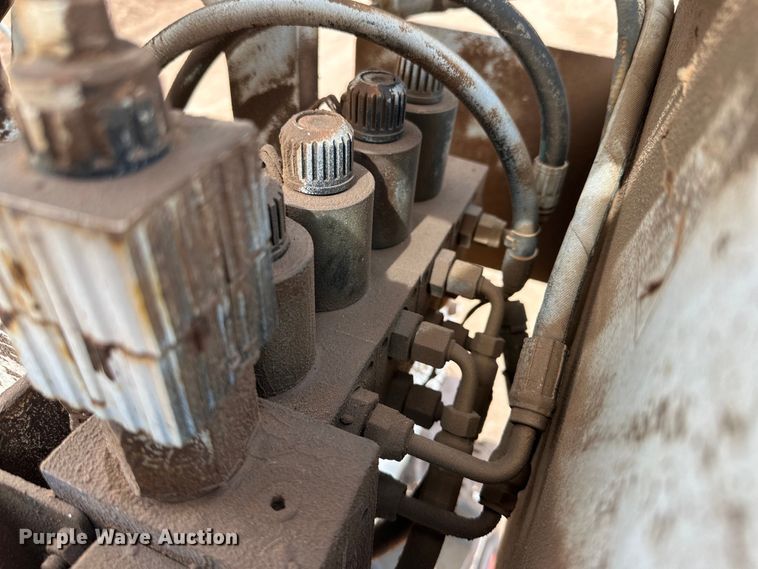 image for item DG4266 2011 Ford  F450 Super Duty utility / service truck