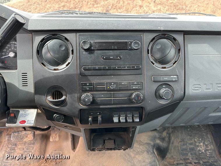 image for item DG4266 2011 Ford  F450 Super Duty utility / service truck