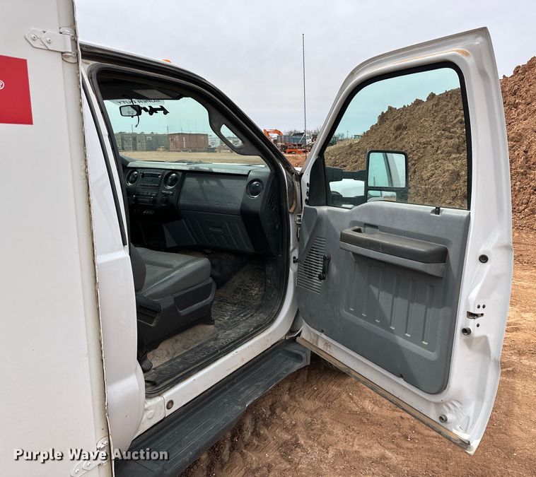 image for item DG4266 2011 Ford  F450 Super Duty utility / service truck