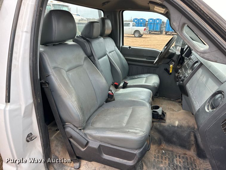 image for item DG4266 2011 Ford  F450 Super Duty utility / service truck