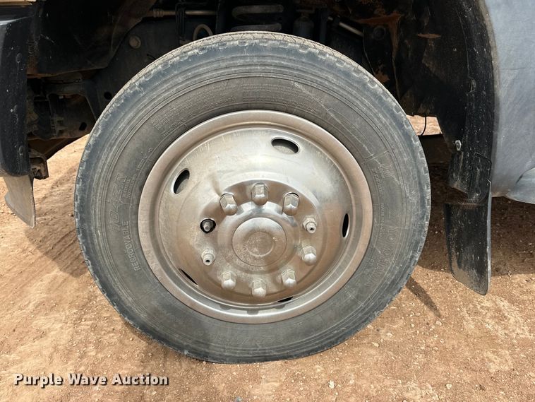 image for item DG4266 2011 Ford  F450 Super Duty utility / service truck