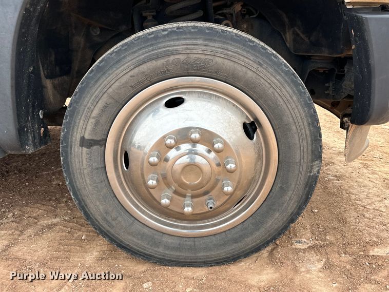 image for item DG4266 2011 Ford  F450 Super Duty utility / service truck