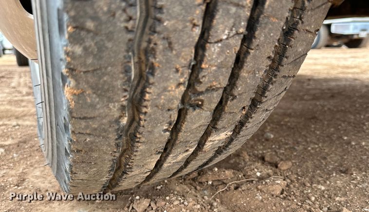 image for item DG4266 2011 Ford  F450 Super Duty utility / service truck