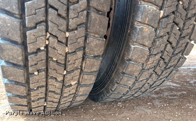 image for item DG4266 2011 Ford  F450 Super Duty utility / service truck