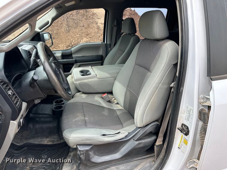 image for item DG4271 2019 Ford F150 SuperCrew pickup truck