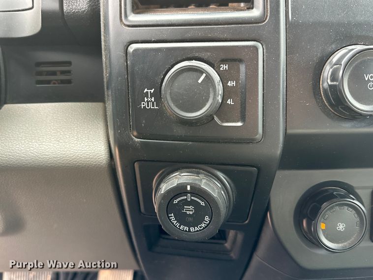 image for item DG4271 2019 Ford F150 SuperCrew pickup truck