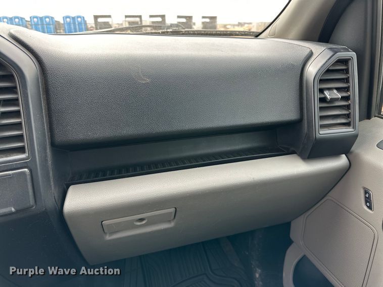 image for item DG4271 2019 Ford F150 SuperCrew pickup truck