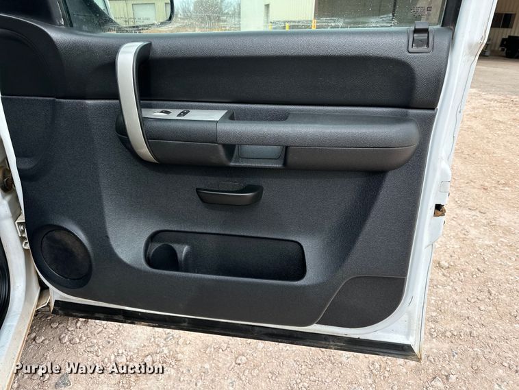 image for item DG4273 2009 Chevrolet  Silverado 1500 Ext. Cab pickup truck