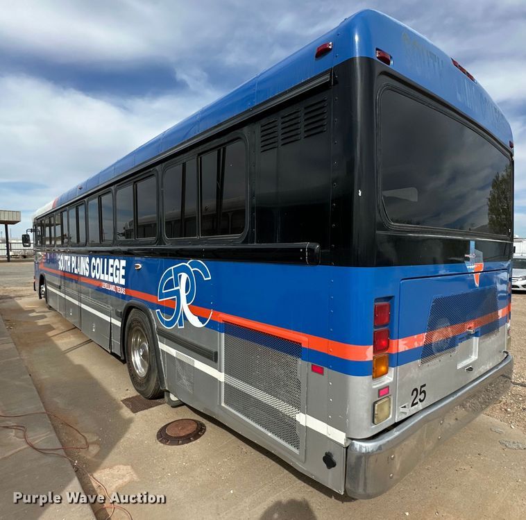 image for item DG4284 2003 Blue Bird coach bus