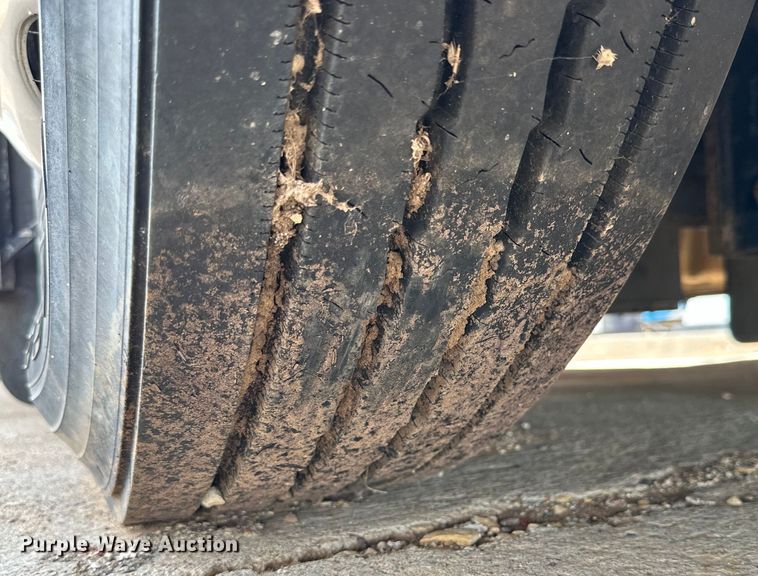 image for item DG4284 2003 Blue Bird coach bus