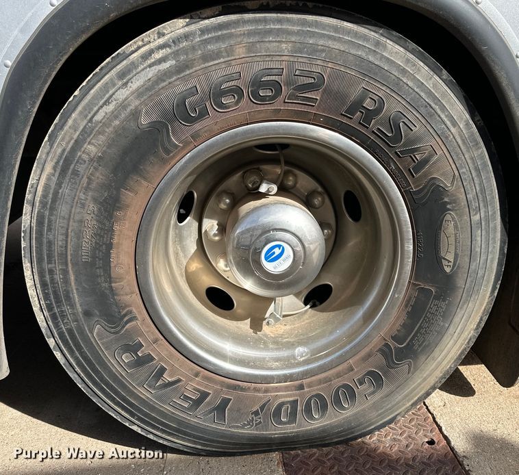 image for item DG4284 2003 Blue Bird coach bus