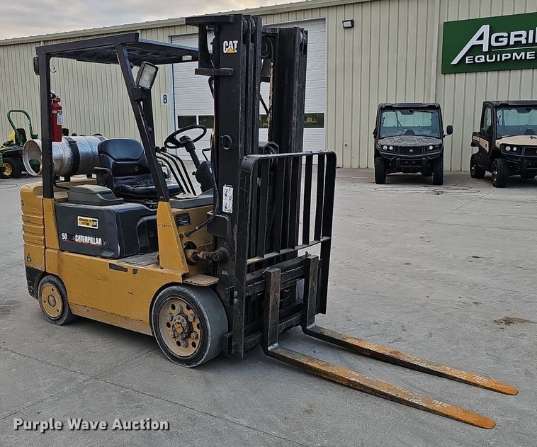 image for item DK0554 Caterpillar GC25 forklift