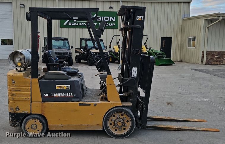 image for item DK0554 Caterpillar GC25 forklift
