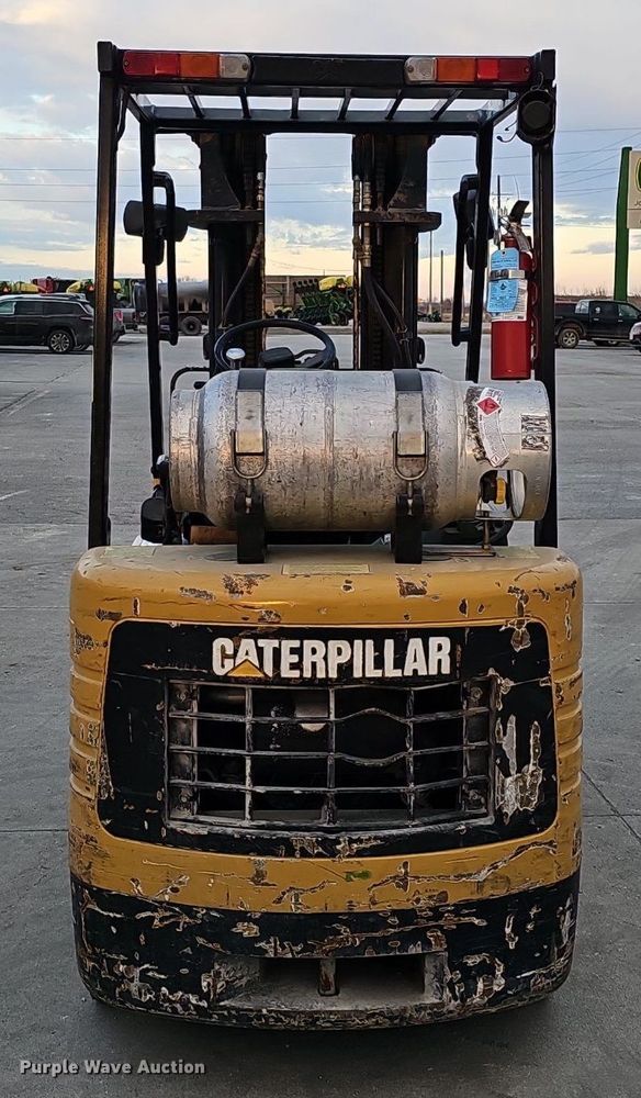 image for item DK0554 Caterpillar GC25 forklift