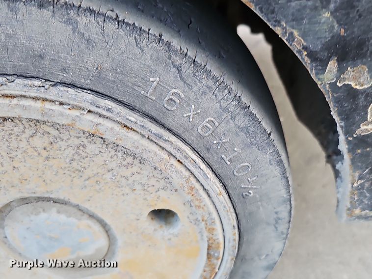 image for item DK0554 Caterpillar GC25 forklift