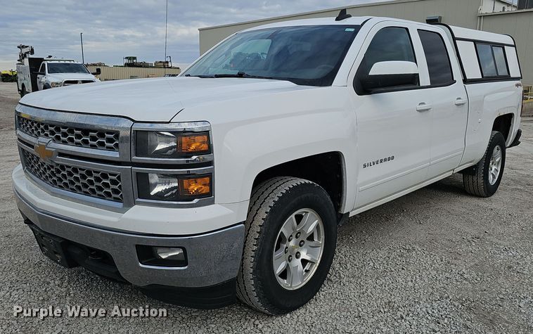 image for item DK0556 2015 Chevrolet Silverado 1500   Double Cab pickup truck