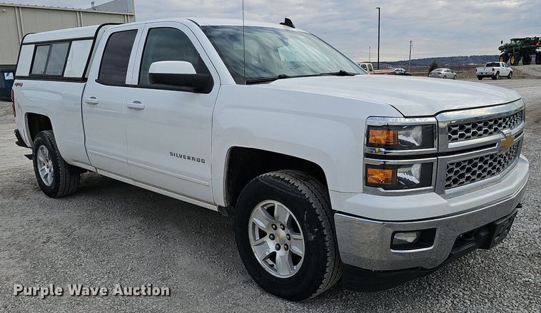 image for item DK0556 2015 Chevrolet Silverado 1500   Double Cab pickup truck