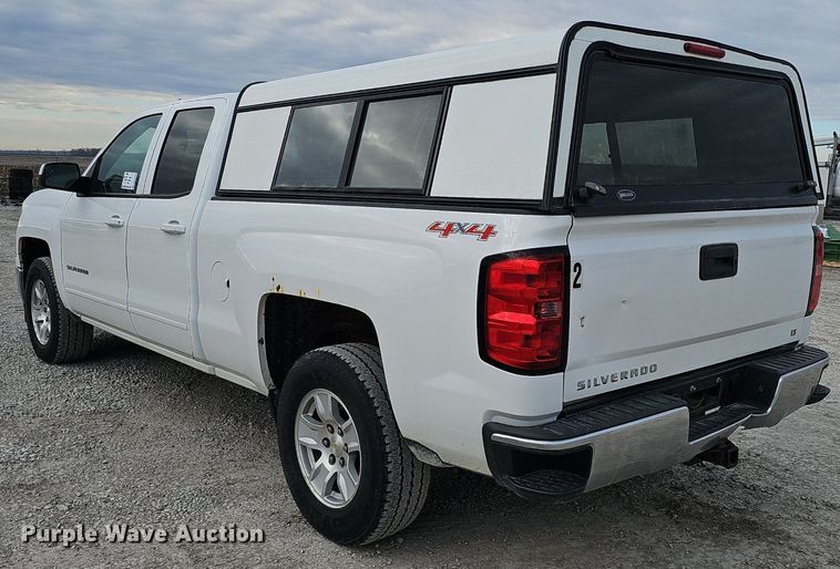 image for item DK0556 2015 Chevrolet Silverado 1500   Double Cab pickup truck