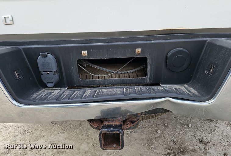 image for item DK0556 2015 Chevrolet Silverado 1500   Double Cab pickup truck