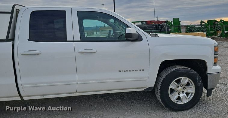 image for item DK0556 2015 Chevrolet Silverado 1500   Double Cab pickup truck