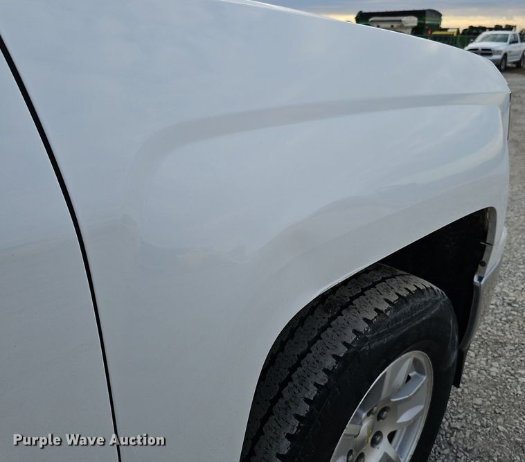 image for item DK0556 2015 Chevrolet Silverado 1500   Double Cab pickup truck