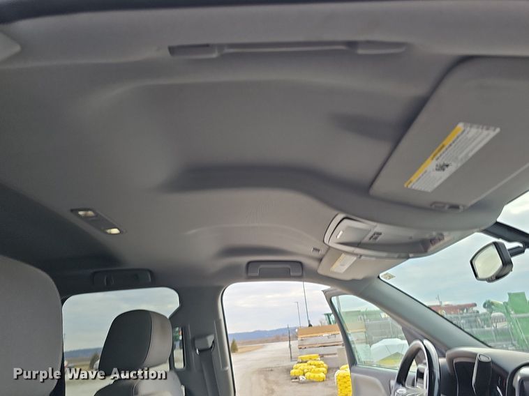 image for item DK0556 2015 Chevrolet Silverado 1500   Double Cab pickup truck