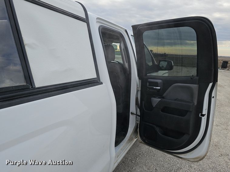 image for item DK0556 2015 Chevrolet Silverado 1500   Double Cab pickup truck