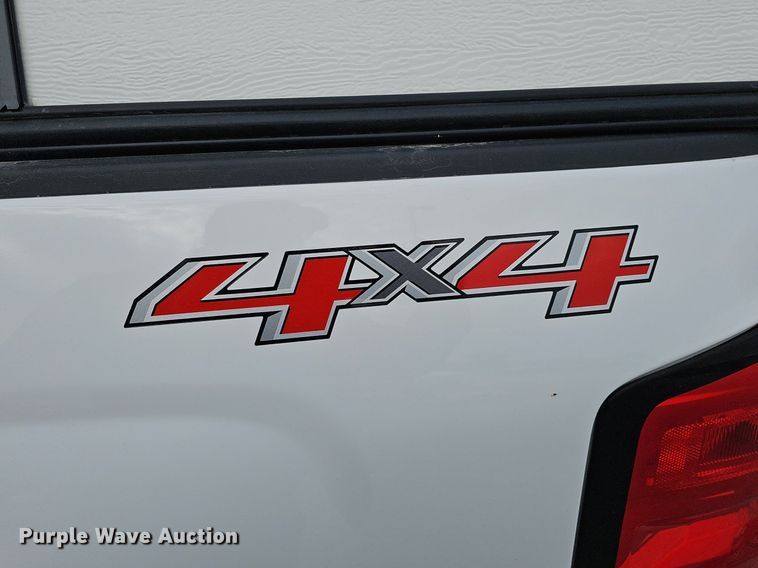 image for item DK0556 2015 Chevrolet Silverado 1500   Double Cab pickup truck