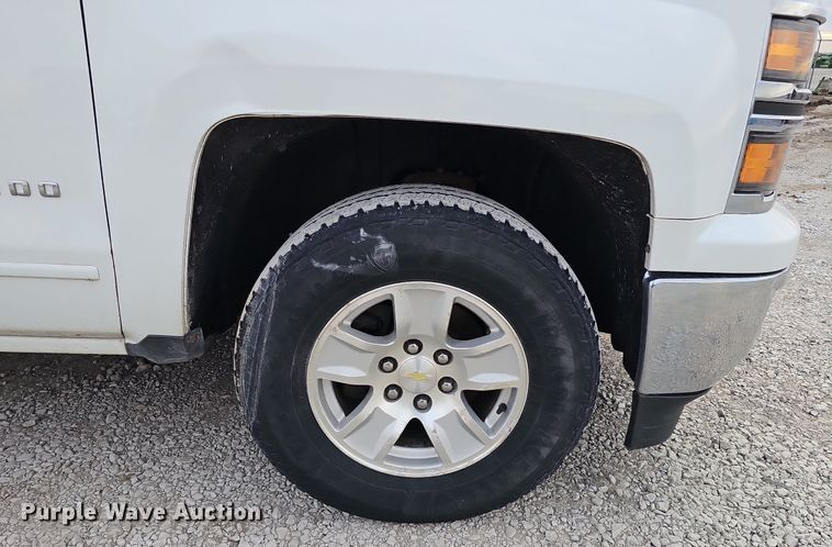 image for item DK0556 2015 Chevrolet Silverado 1500   Double Cab pickup truck