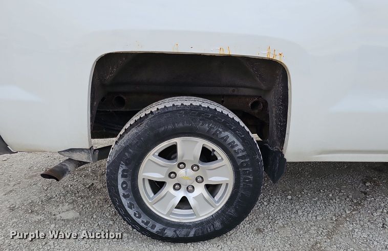 image for item DK0556 2015 Chevrolet Silverado 1500   Double Cab pickup truck